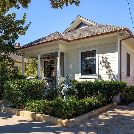 Upscale Downtown Home Walk To Beach Shops Bars 2 Santa Barbara Eksteriør bilde