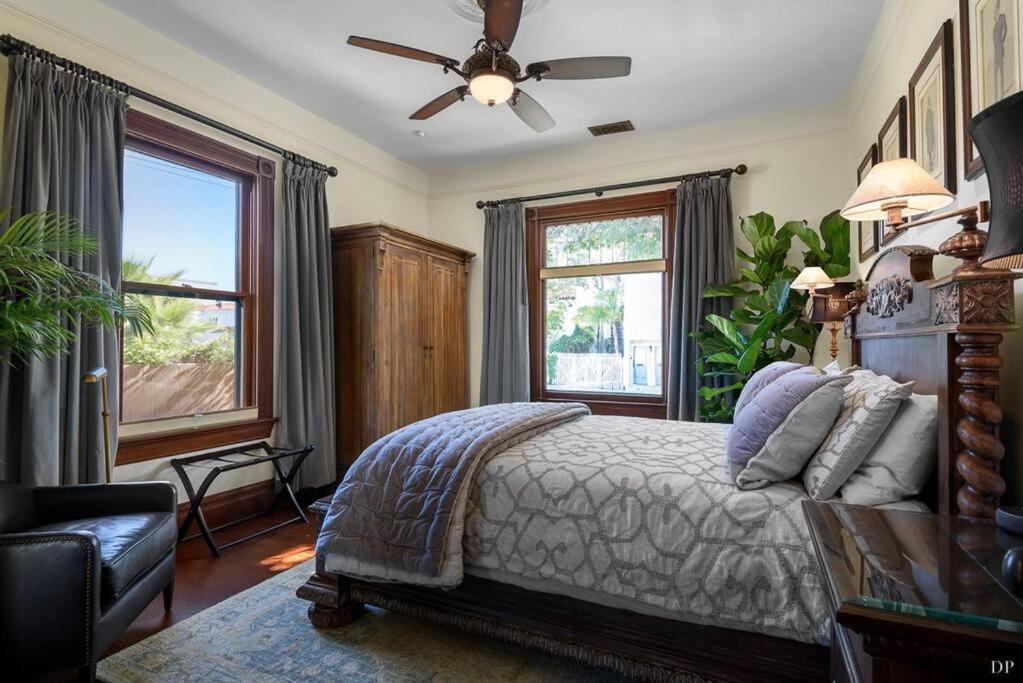 Upscale Downtown Home Walk To Beach Shops Bars 2 Santa Barbara Eksteriør bilde