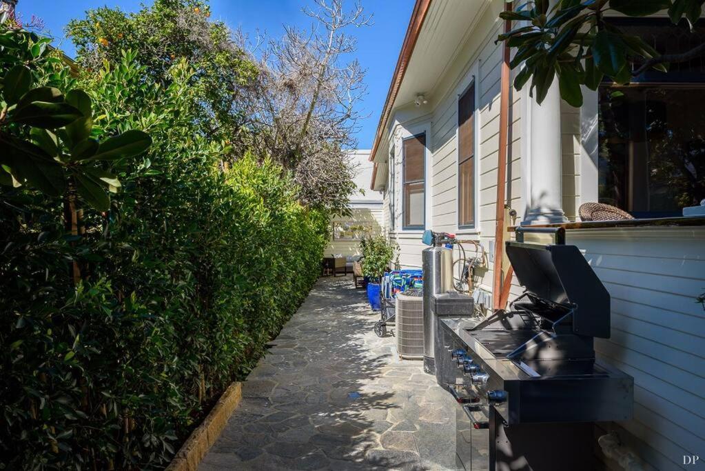 Upscale Downtown Home Walk To Beach Shops Bars 2 Santa Barbara Eksteriør bilde